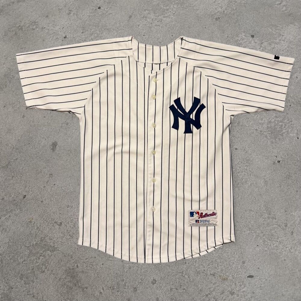 Vintage 1990’s MLB New York Yankees White and Blue Pinstriped Jersey #25 Mens S